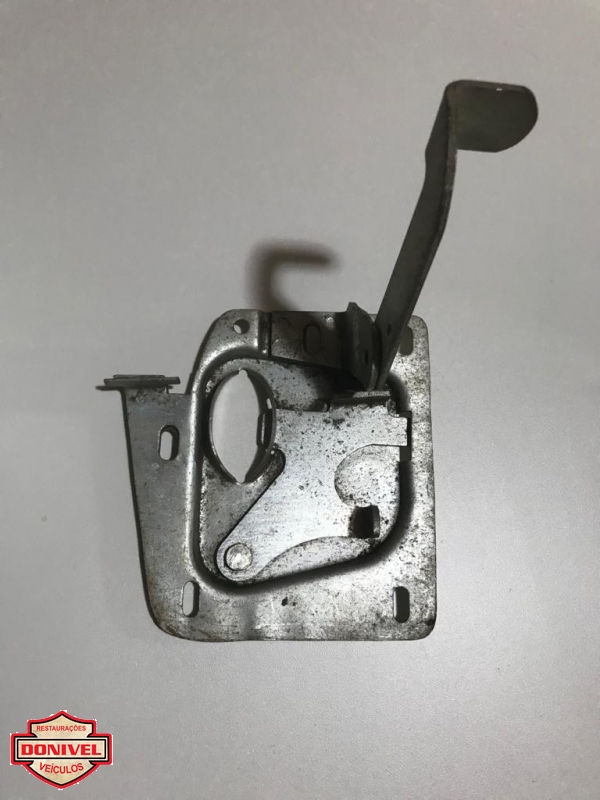 Fechadura Capô Ford F-1 1951/1952