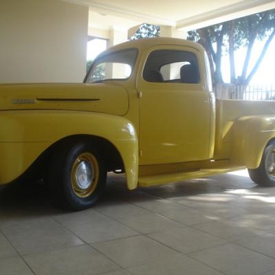 FORD F-1 1948 AMARELA ROMULO