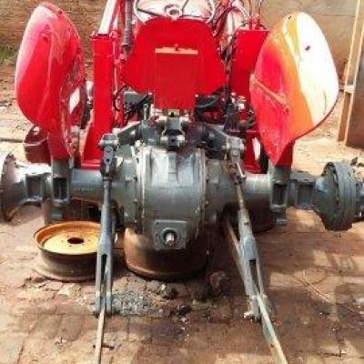 Trator Massey Fergusson 1971.25