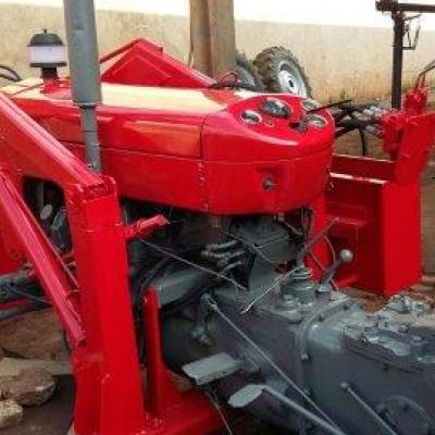 Trator Massey Fergusson 1971.27