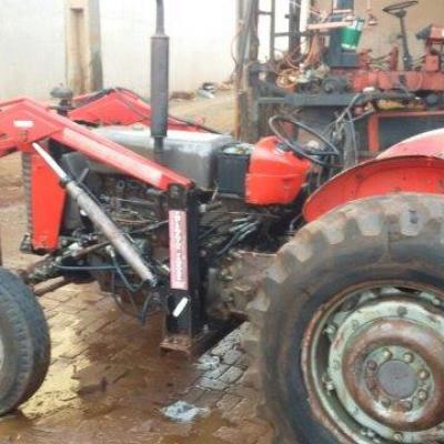 Trator Massey Fergusson 1971.2