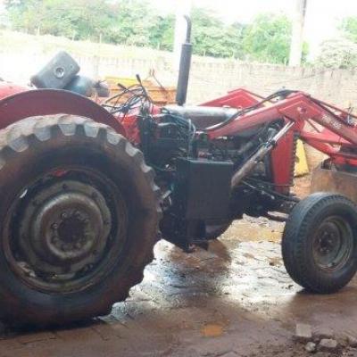 Trator Massey Fergusson 1971.3
