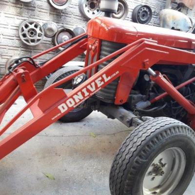 Trator Massey Fergusson 1971.46