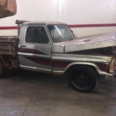 FORD F1000 - 1989